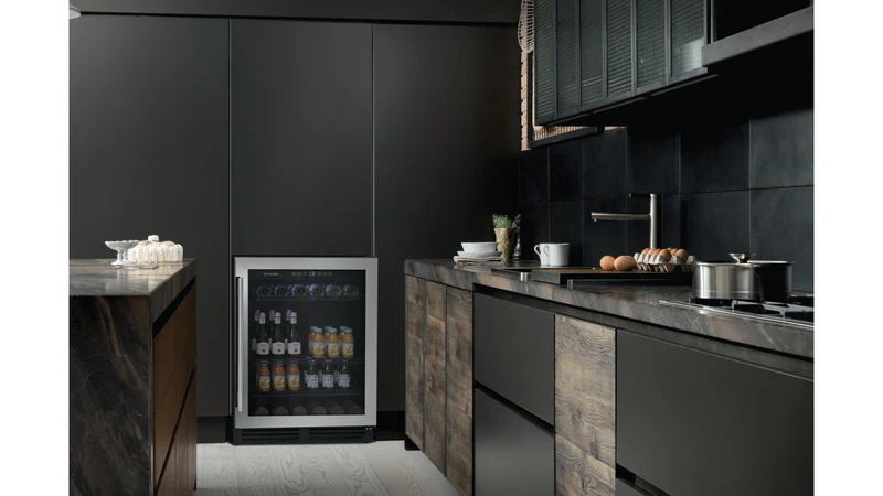 Ⓜ️🔵🔵🔵 MABE IOB150SS - Beverage Center, 51 Bottiglie max, Anta in vetro con cornice, Zoccolo Inox e laterali neri