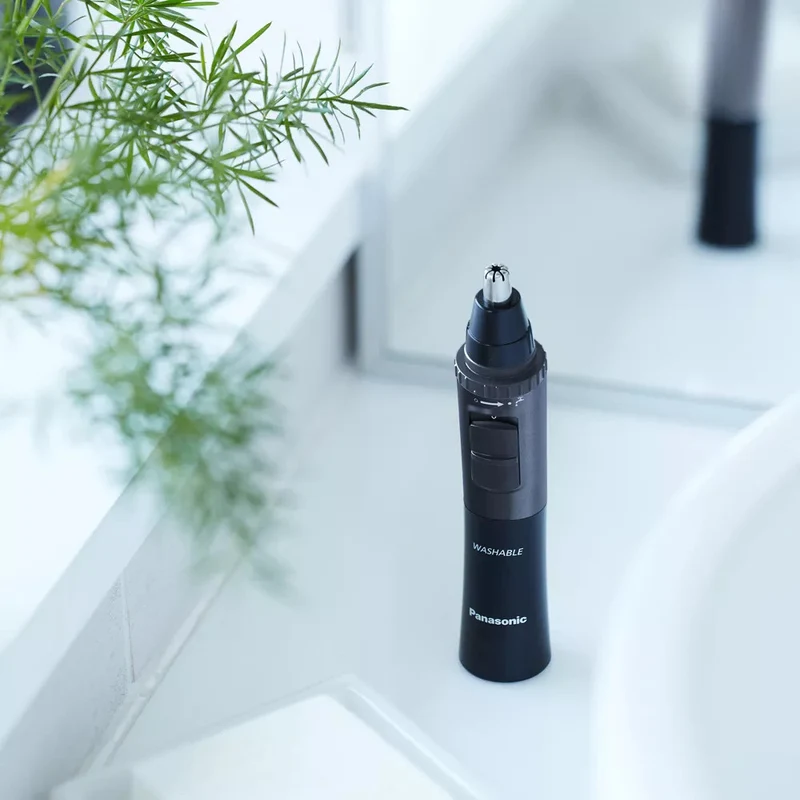 Panasonic ER-GN33-H301 Rifinitore Naso Orecchie Sopracciglia Nero Acciaio Batteria